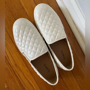 Torrid quilted slip on shoes size 11